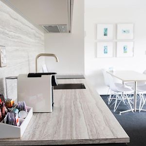 Premier Lakeview Spa Studio Ground Floor